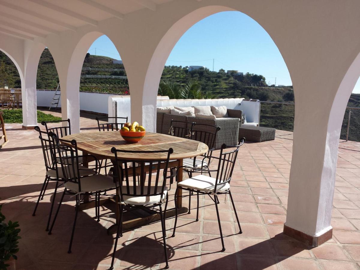 Villa Perla Blanca Sayalonga Extérieur photo